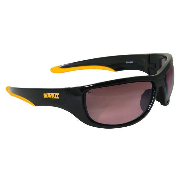 Wie Wähle Ich Die Richtige Sonnenbrille? Tipps Und Beispiele - Silke Nolden Wie Wähle Ich Die Richtige Sonnenbrille? Tipps Und Beispiele - Silke Nolden